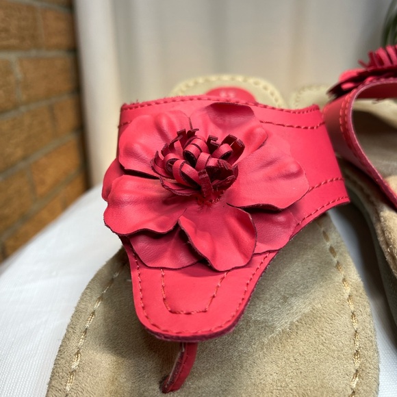 Croft & Barrow Sole(sense)ability soft red floral slip-on thong sandals 7.5 - Picture 9 of 9